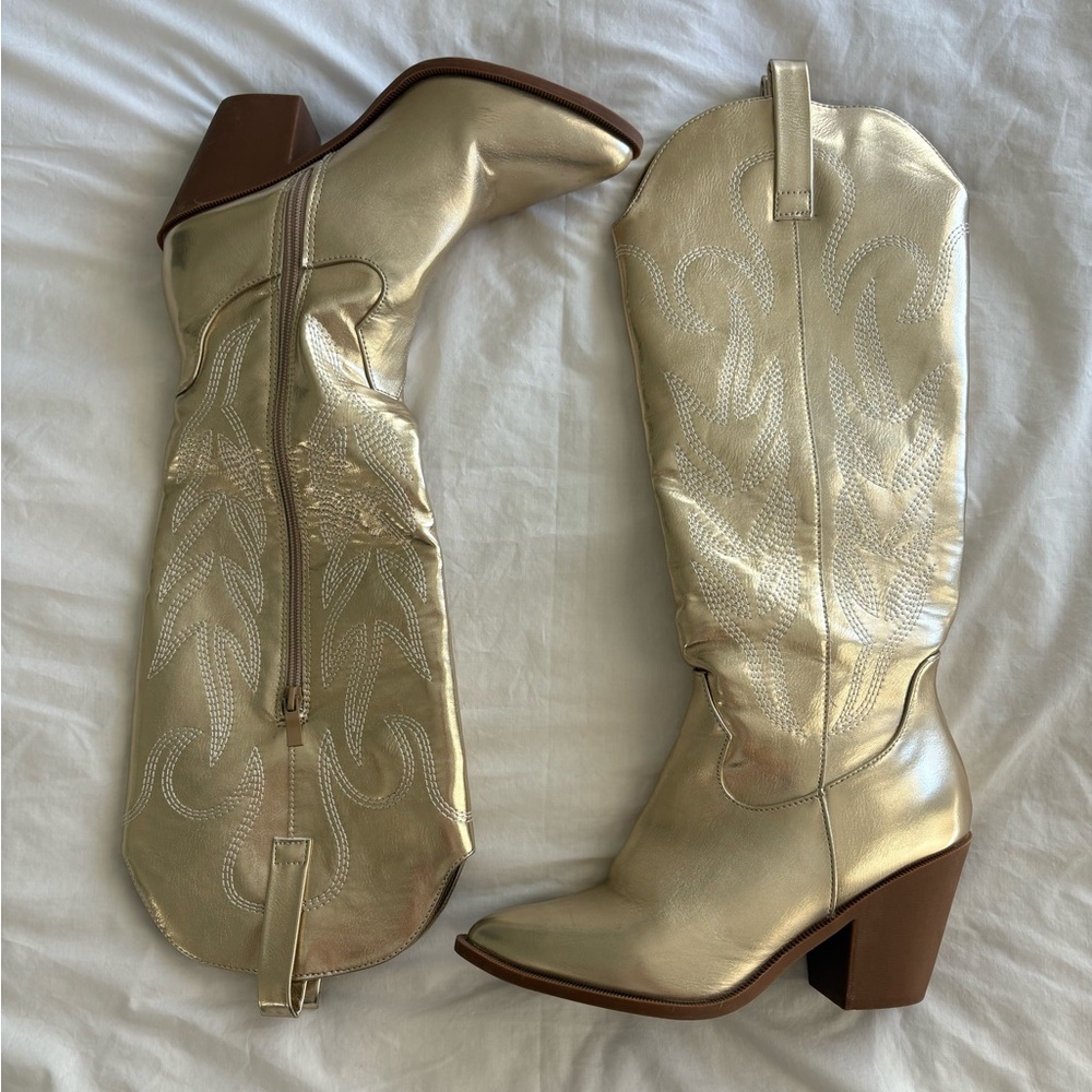 TOP Moda Metallic Gold Western Heeled Boots